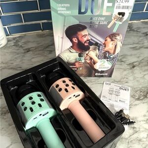 Bluetooth Karaoke Microphones Set - Mint and Pink